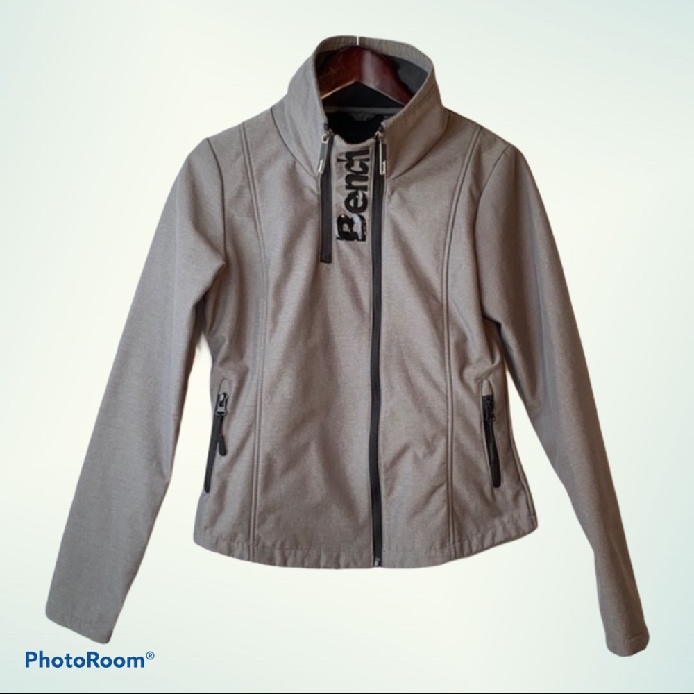 Bench Logo Jacket Women Size M Grey Funnel Collar Zip Front Performance Layer